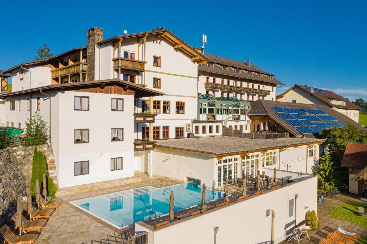 Hotel Moselebauer Bad Sankt Leonhard im Lavanttal Luaran gambar